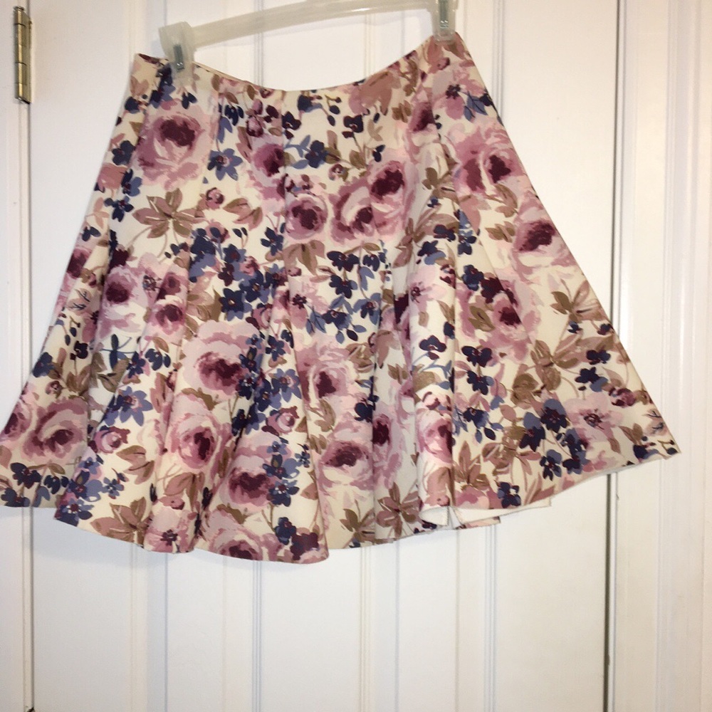 Lauren Conrad floral skirt!